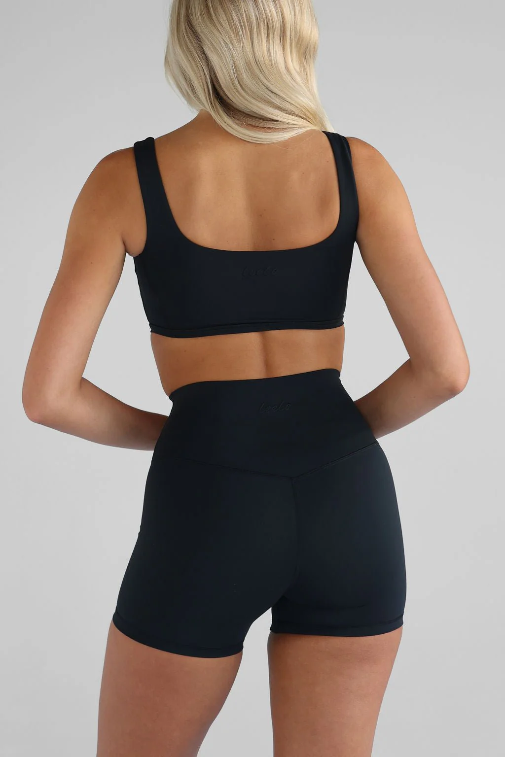 Luxe Signature Crop - Black - Image 2