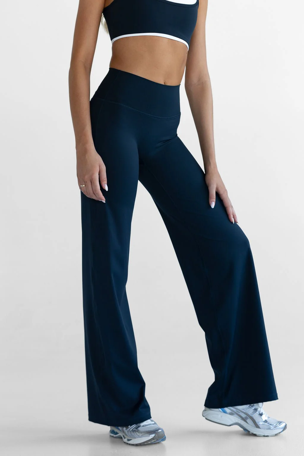 Sculpt Wide Leg Pants - Navy - Image 5
